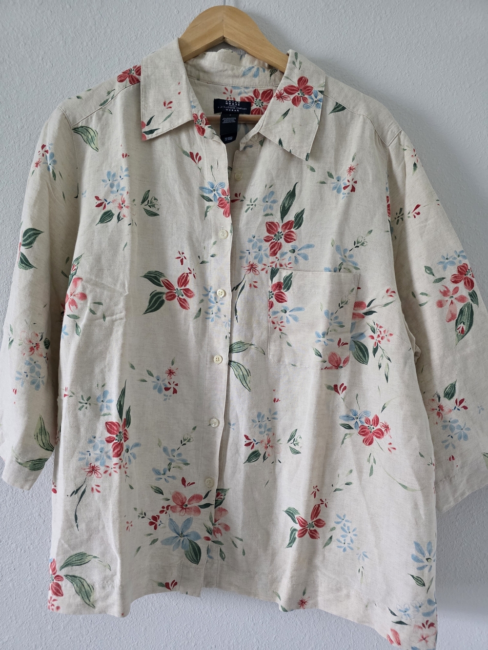 Cream Floral Button-Down Shirt with Red & Blue Blooms